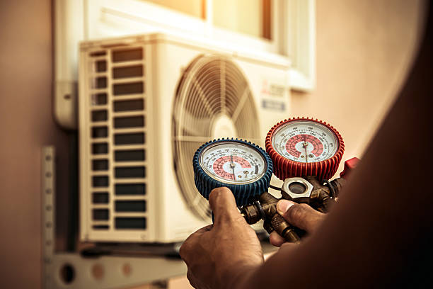 Professional Hvac Repair technician working in Linwood, MA